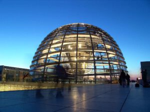 durchsichtige Kuppel vom Bundestag